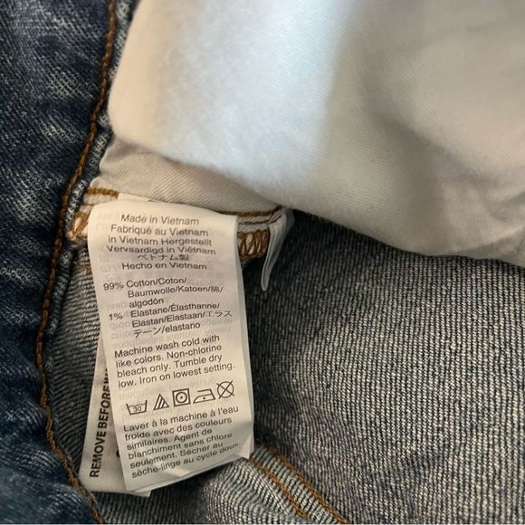 Madewell Classic Straight Jeans - Picture 9 of 10